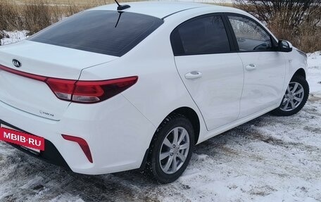 KIA Rio IV, 2018 год, 1 700 000 рублей, 4 фотография