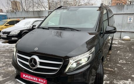 Mercedes-Benz V-Класс, 2018 год, 6 550 000 рублей, 26 фотография