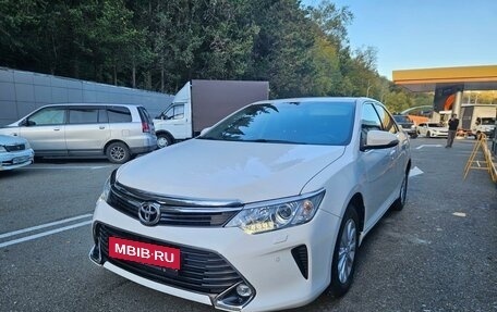 Toyota Camry, 2017 год, 2 550 000 рублей, 2 фотография