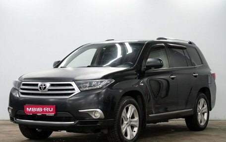 Toyota Highlander III, 2011 год, 1 735 000 рублей, 1 фотография