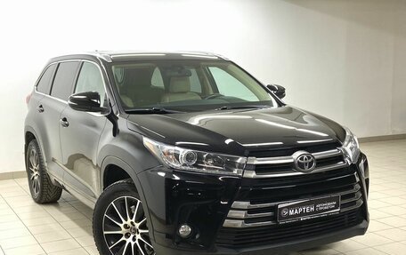 Toyota Highlander III, 2018 год, 4 250 000 рублей, 3 фотография