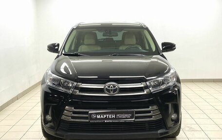 Toyota Highlander III, 2018 год, 4 250 000 рублей, 2 фотография