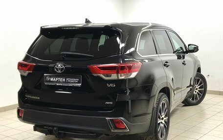 Toyota Highlander III, 2018 год, 4 250 000 рублей, 4 фотография