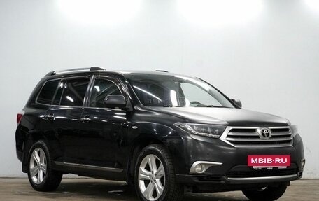 Toyota Highlander III, 2011 год, 1 735 000 рублей, 3 фотография