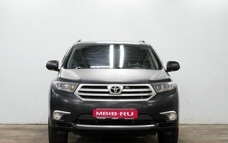 Toyota Highlander III, 2011 год, 1 735 000 рублей, 2 фотография