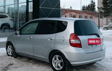 Honda Fit III, 2002 год, 540 000 рублей, 3 фотография