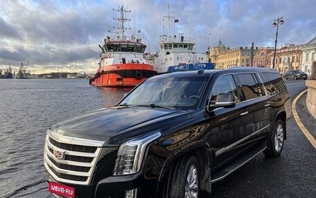 Cadillac Escalade IV, 2019 год, 7 700 000 рублей, 1 фотография