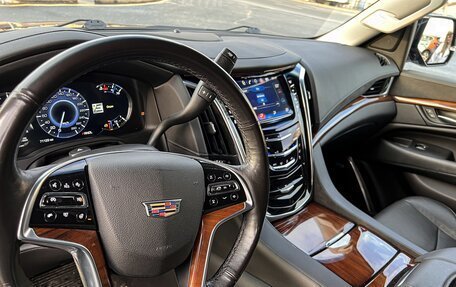 Cadillac Escalade IV, 2019 год, 7 700 000 рублей, 14 фотография