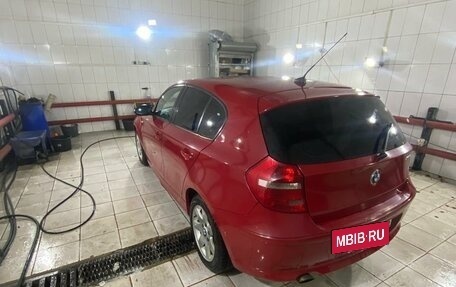 BMW 1 серия, 2007 год, 800 000 рублей, 4 фотография