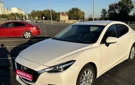 Mazda 3, 2018 год, 1 550 000 рублей, 3 фотография