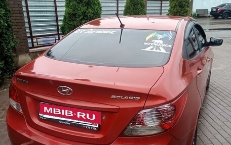 Hyundai Solaris II рестайлинг, 2011 год, 600 000 рублей, 3 фотография