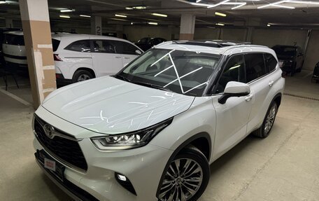 Toyota Highlander, 2024 год, 6 700 000 рублей, 9 фотография