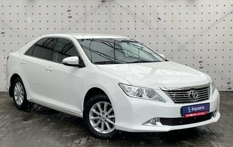 Toyota Camry, 2013 год, 1 650 000 рублей, 2 фотография