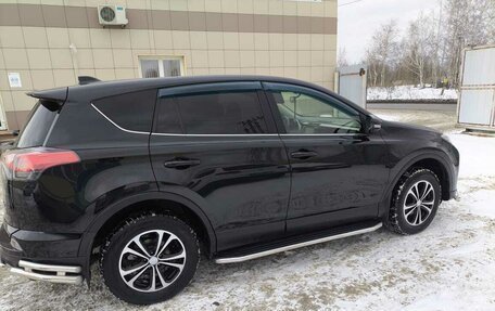 Toyota RAV4, 2016 год, 2 500 000 рублей, 18 фотография