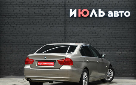 BMW 3 серия, 2011 год, 1 090 000 рублей, 7 фотография