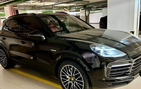 Porsche Cayenne III, 2019 год, 13 800 000 рублей, 2 фотография