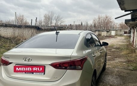 Hyundai Solaris II рестайлинг, 2018 год, 1 850 000 рублей, 14 фотография