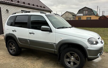 Chevrolet Niva I рестайлинг, 2018 год, 870 000 рублей, 7 фотография