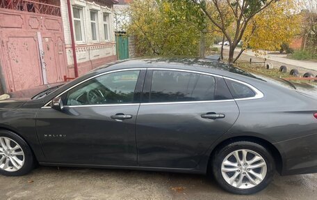 Chevrolet Malibu IX, 2017 год, 950 000 рублей, 5 фотография