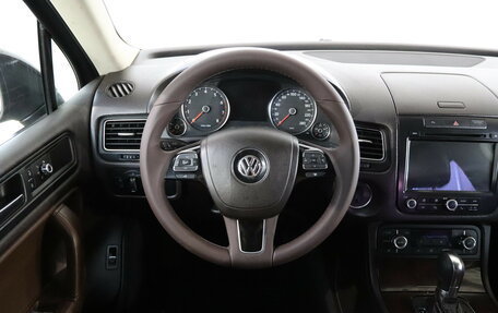 Volkswagen Touareg III, 2011 год, 1 870 000 рублей, 17 фотография