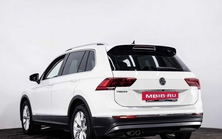 Volkswagen Tiguan II, 2018 год, 2 550 000 рублей, 4 фотография