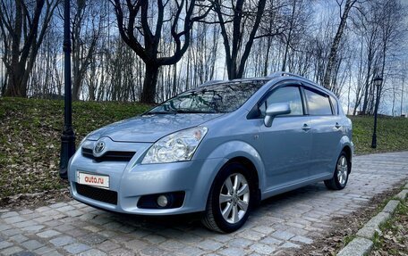 Toyota Corolla Verso I, 2008 год, 1 100 000 рублей, 2 фотография