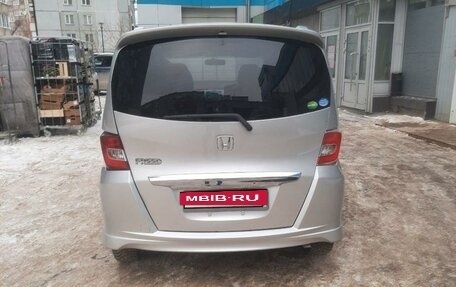 Honda Freed I, 2015 год, 990 000 рублей, 3 фотография