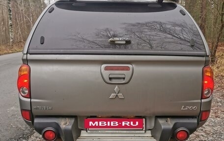 Mitsubishi L200 IV рестайлинг, 2014 год, 2 300 000 рублей, 9 фотография