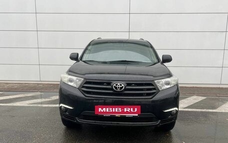 Toyota Highlander III, 2013 год, 2 450 000 рублей, 2 фотография