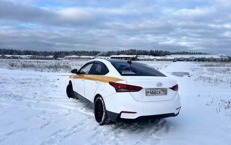 Hyundai Solaris II рестайлинг, 2018 год, 820 000 рублей, 3 фотография