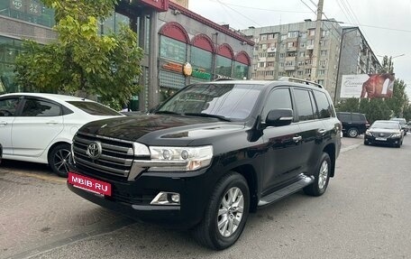 Toyota Land Cruiser 200, 2016 год, 5 900 000 рублей, 2 фотография