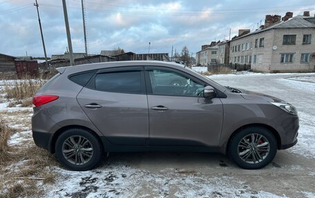 Hyundai ix35 I рестайлинг, 2014 год, 1 400 000 рублей, 4 фотография