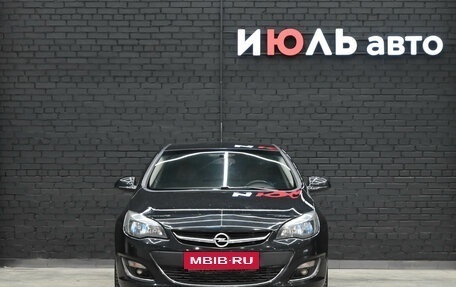 Opel Astra J, 2013 год, 820 000 рублей, 2 фотография