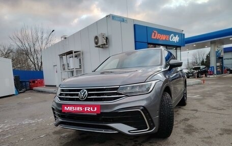 Volkswagen Tiguan II, 2022 год, 4 150 000 рублей, 2 фотография