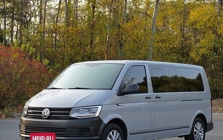 Volkswagen Caravelle T6 рестайлинг, 2019 год, 6 640 000 рублей, 4 фотография