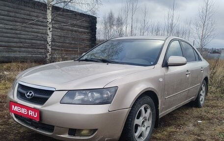 Hyundai Sonata VI, 2005 год, 460 000 рублей, 1 фотография