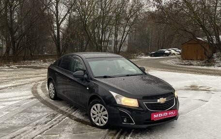 Chevrolet Cruze II, 2013 год, 825 000 рублей, 2 фотография