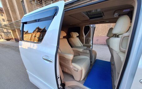 Toyota Vellfire I, 2008 год, 1 580 000 рублей, 28 фотография