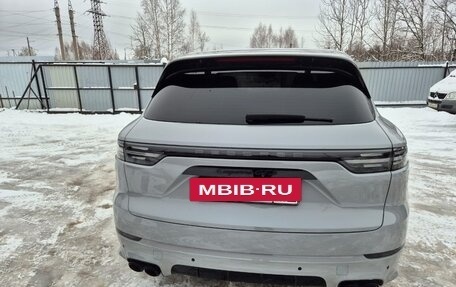 Porsche Cayenne III, 2022 год, 15 700 000 рублей, 4 фотография