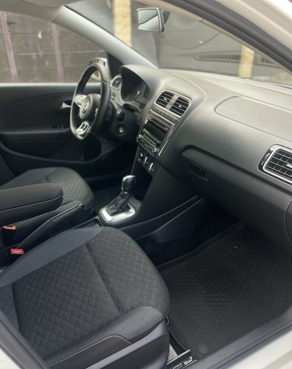 Volkswagen Polo, 2018 год, 1 280 000 рублей, 18 фотография