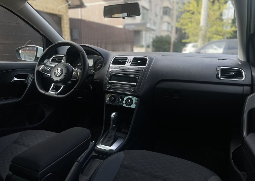 Volkswagen Polo, 2018 год, 1 280 000 рублей, 19 фотография