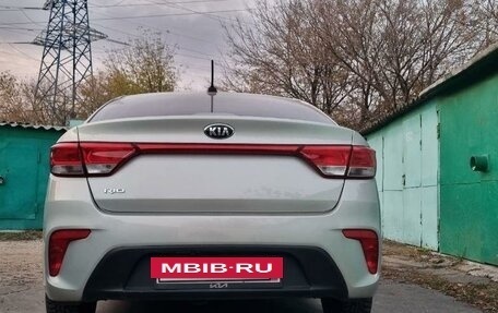 KIA Rio IV, 2018 год, 1 860 000 рублей, 4 фотография