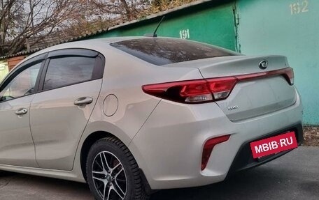 KIA Rio IV, 2018 год, 1 860 000 рублей, 3 фотография