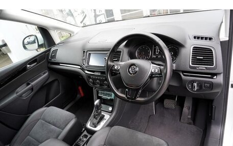 Volkswagen Sharan II, 2016 год, 1 320 000 рублей, 11 фотография