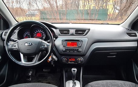 KIA Rio III рестайлинг, 2013 год, 930 000 рублей, 10 фотография