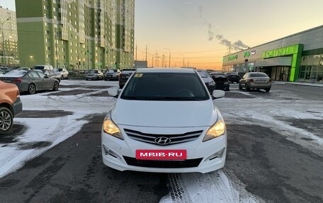 Hyundai Solaris II рестайлинг, 2015 год, 1 200 000 рублей, 8 фотография