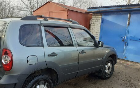 Chevrolet Niva I рестайлинг, 2015 год, 680 000 рублей, 6 фотография