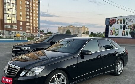 Mercedes-Benz E-Класс, 2012 год, 1 950 000 рублей, 2 фотография