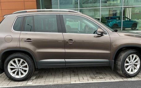 Volkswagen Tiguan I, 2015 год, 1 696 000 рублей, 5 фотография