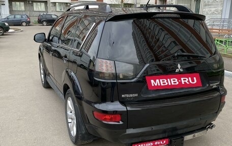 Mitsubishi Outlander III рестайлинг 3, 2011 год, 1 700 000 рублей, 3 фотография